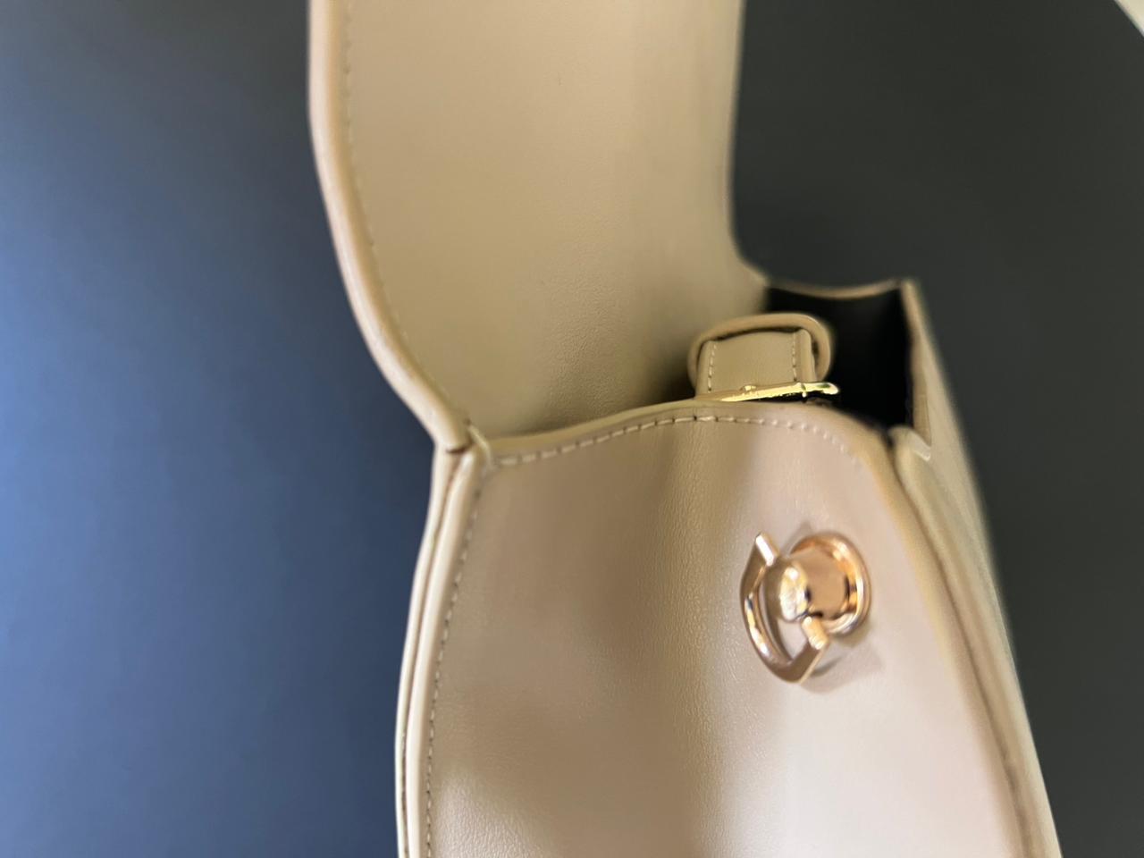 Beige | The triangular crossbody Bag| (Zero Waste 🌿)