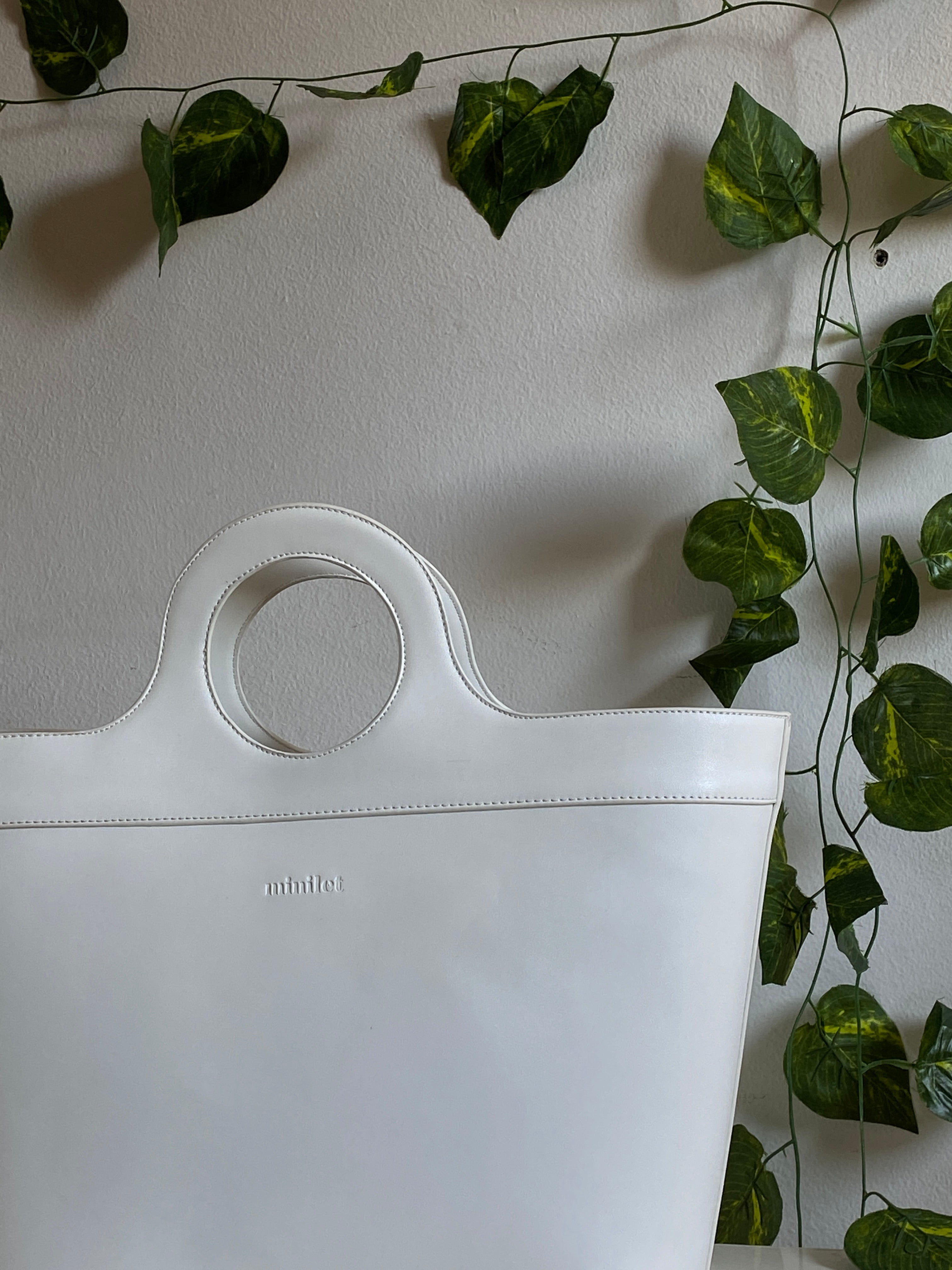 White | Basket Leather Bag