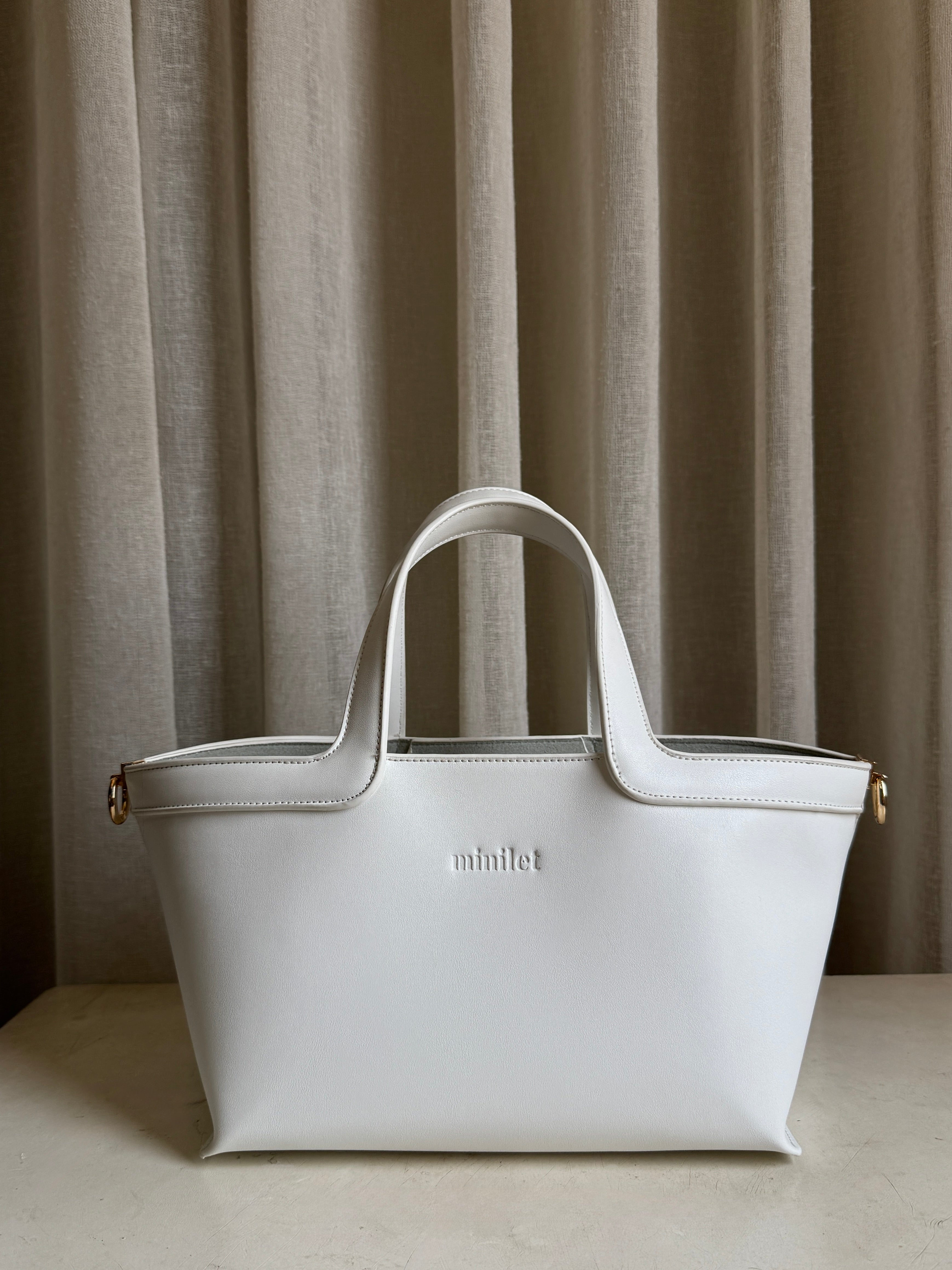 White | mini bag in bag (New⚡️)