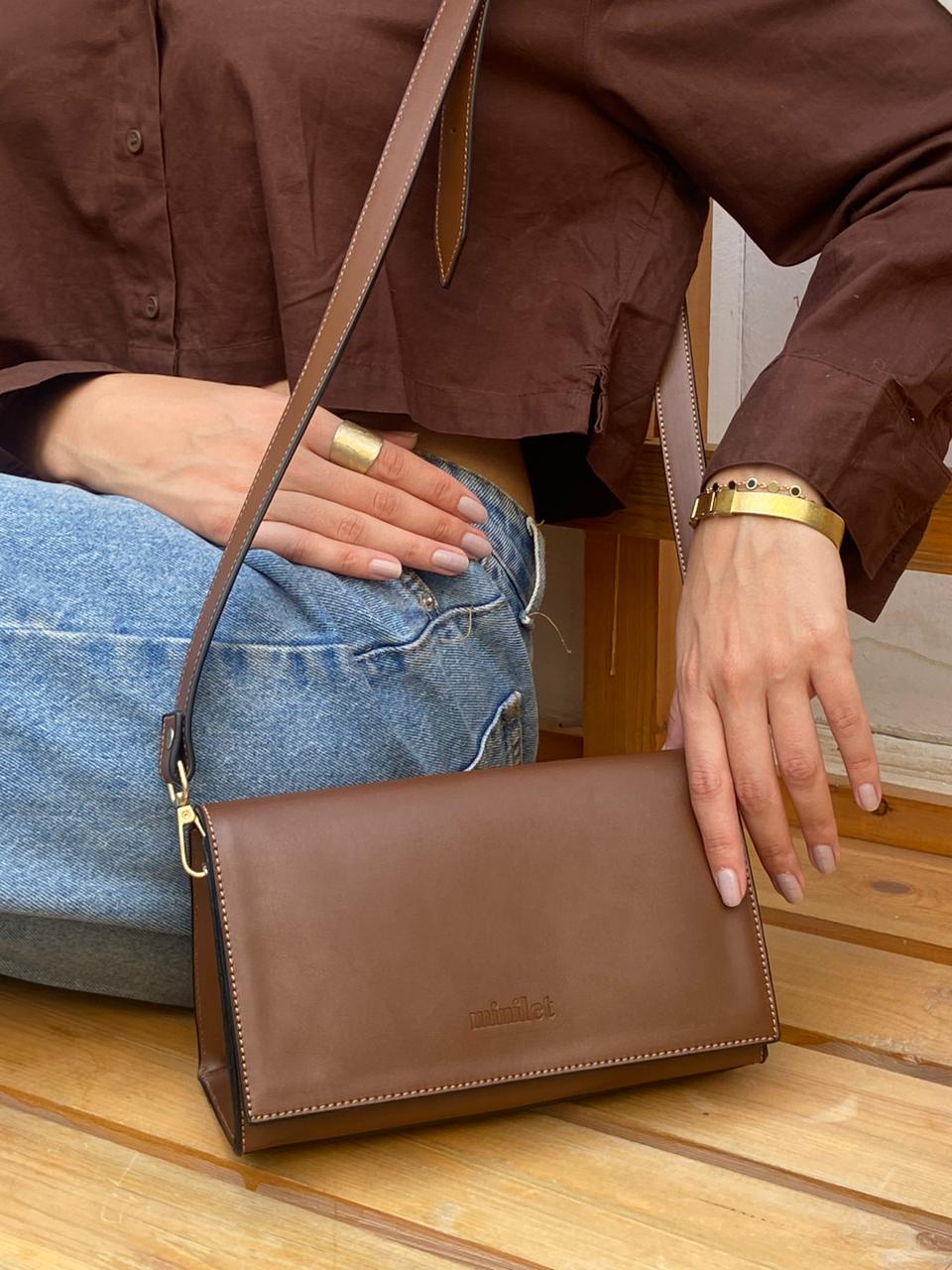 Brown | The triangular crossbody Bag